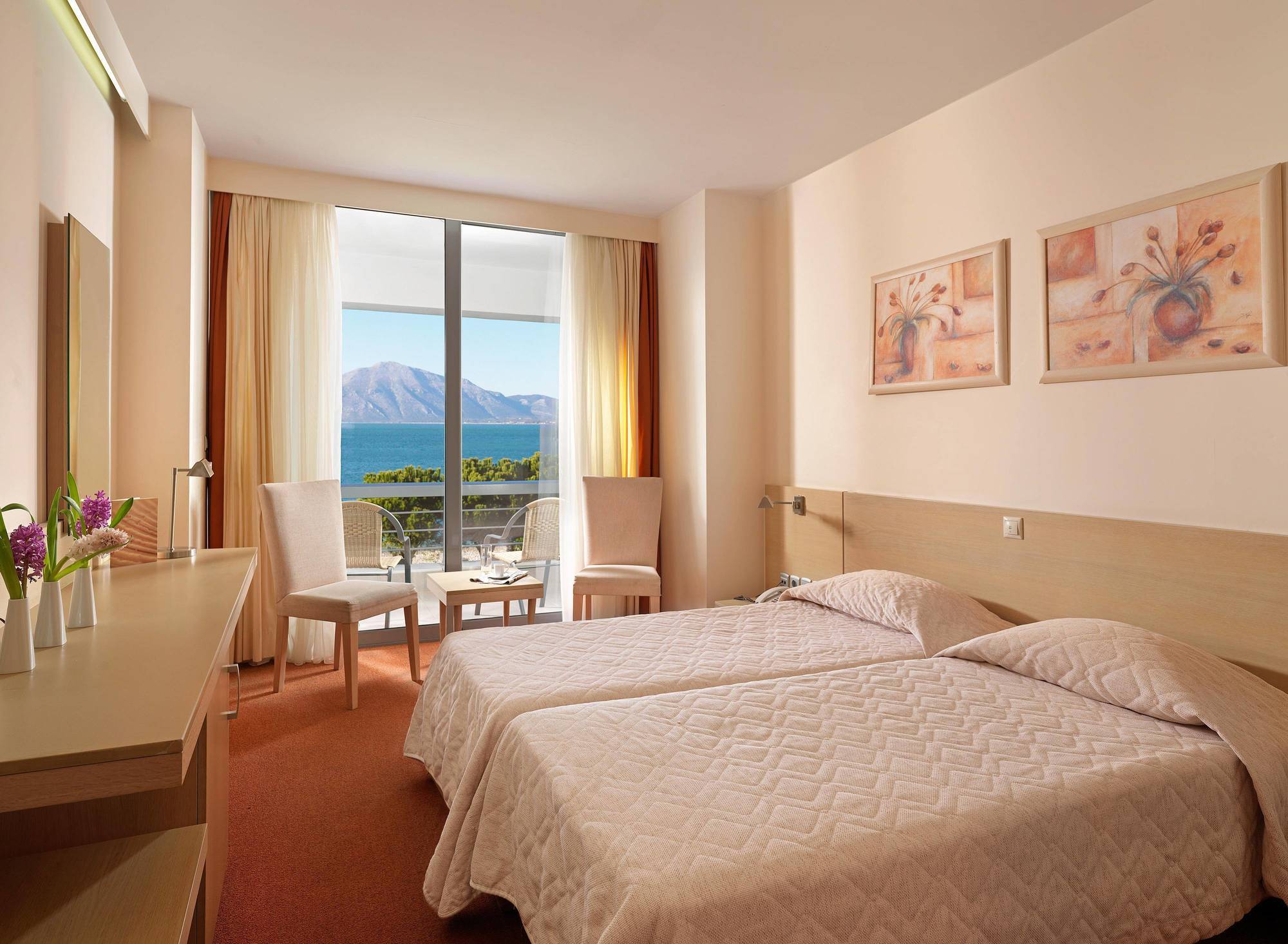 Airotel Achaia מלון 4*